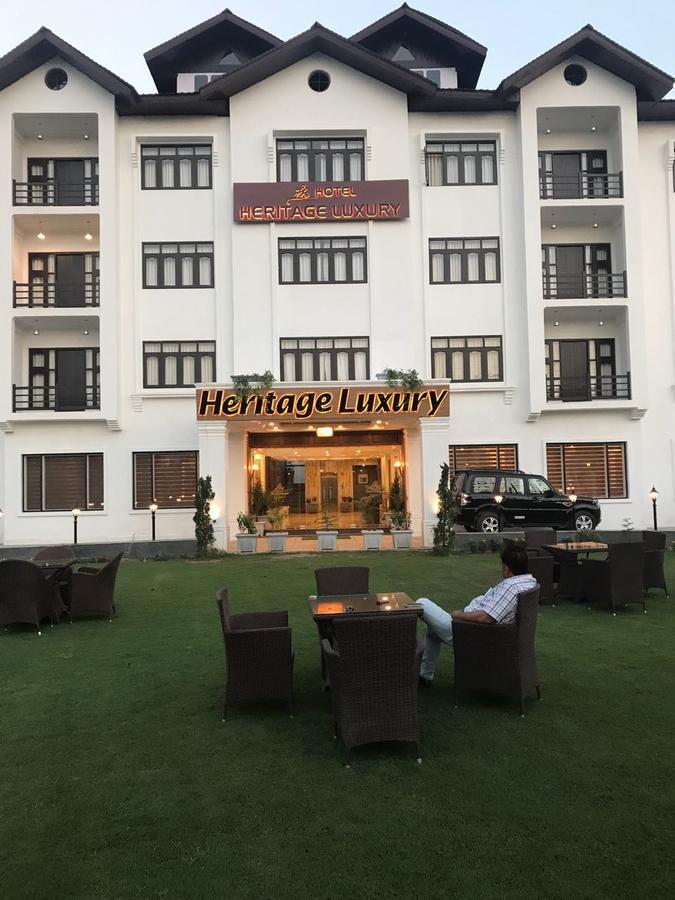 Heritage Luxury Srīnagar Exterior foto
